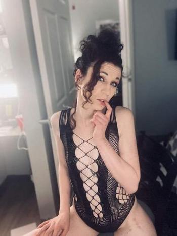 Alexxa, 25  female escort, Charlotte