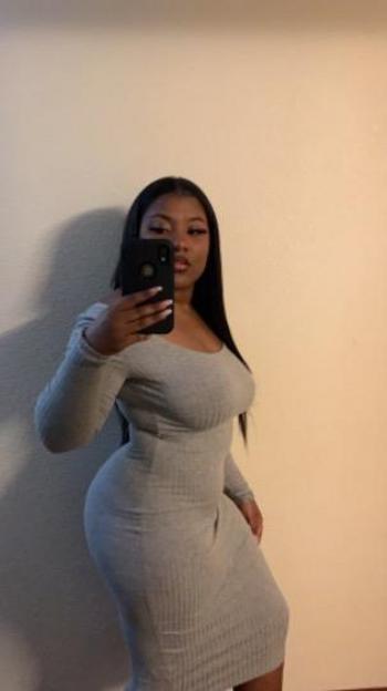  980-393-8365, 26  female escort, Charlotte