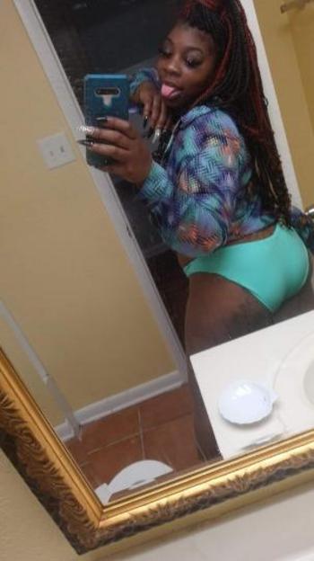 Zee, 26  female escort, Charlotte