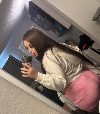 Michelle, 25  female escort, Charlotte